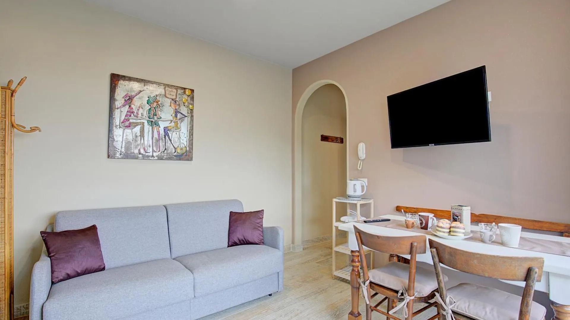 Apartment Priscilla House- Happy Rentals Salo