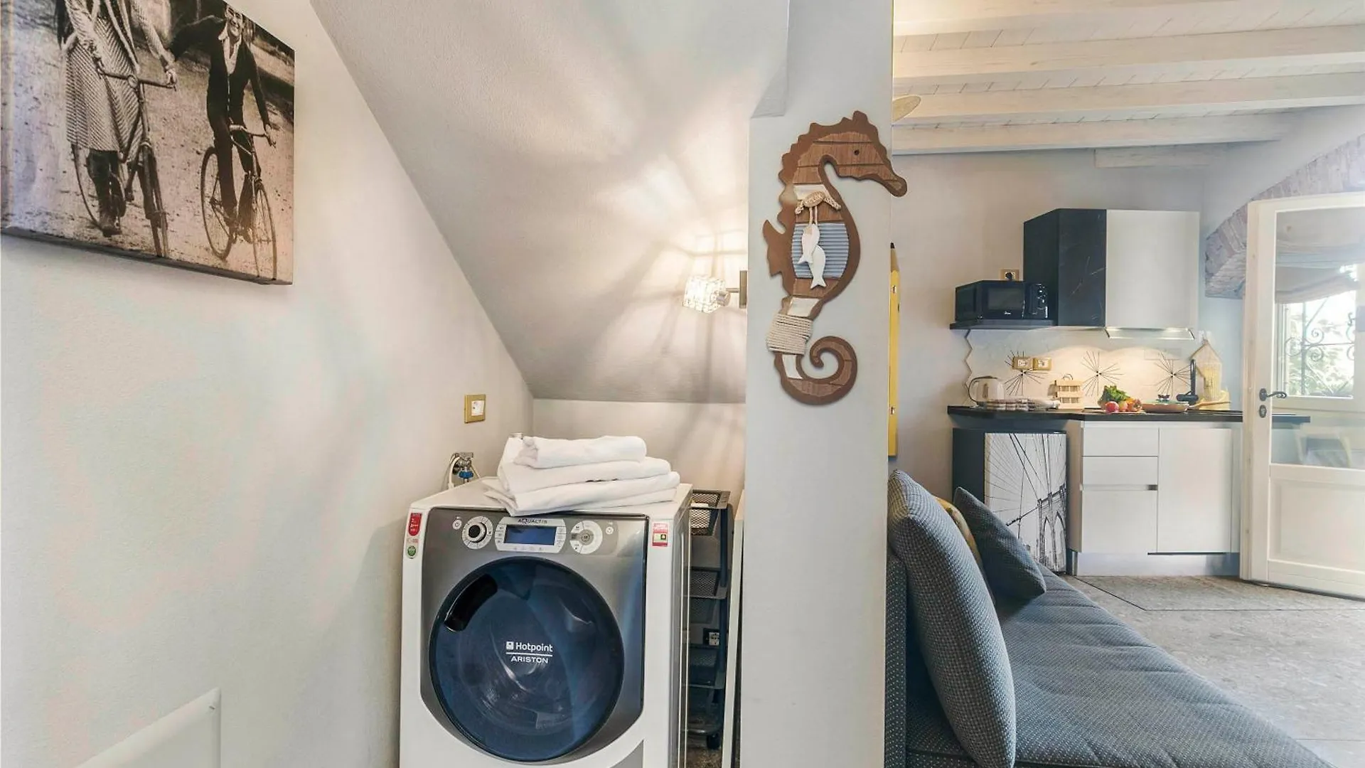 Priscilla House- Happy Rentals Salo Italy